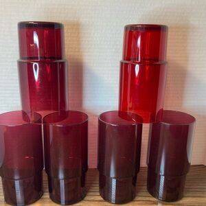 6 Tupperware Preludio acrylic, tumblers, Cranberry and Red 14 ounces.